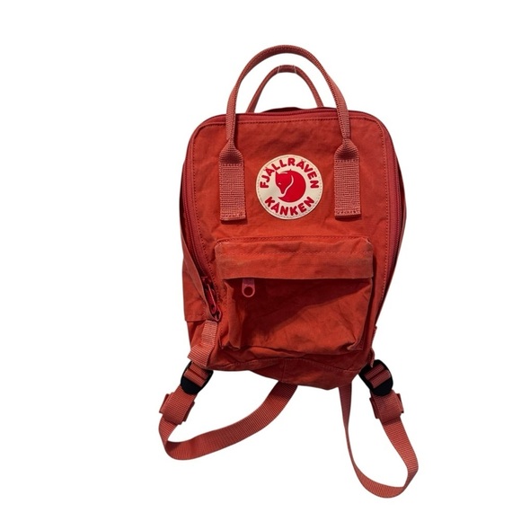 Fjallraven KÅNKEN MINI light Red Backpack main image 5
